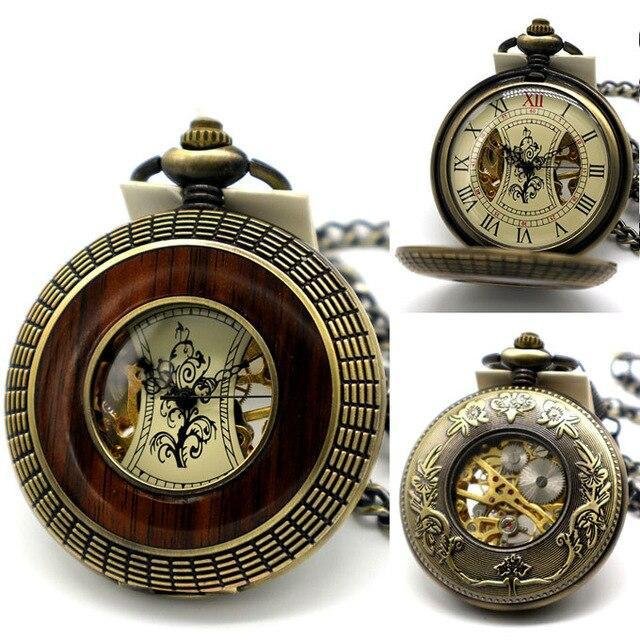 Montre à gousset mécanique à remontage manuel boitier et cadrans doré avec chiffres Romains Ma montre à gousset
