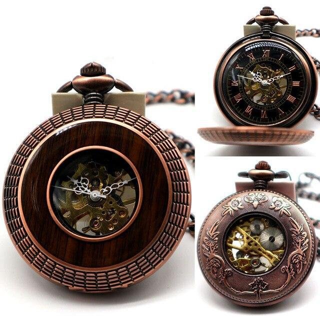 Montre à gousset mécanique à remontage manuel boitier et cadrans doré avec chiffres Romains Ma montre à gousset