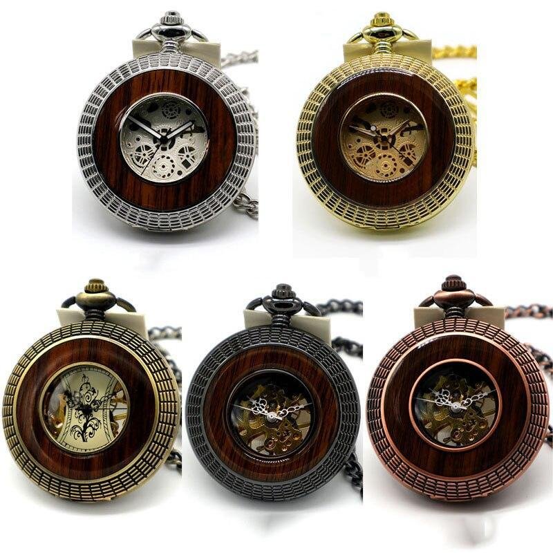 Montre à gousset mécanique à remontage manuel boitier et cadrans doré avec chiffres Romains Ma montre à gousset