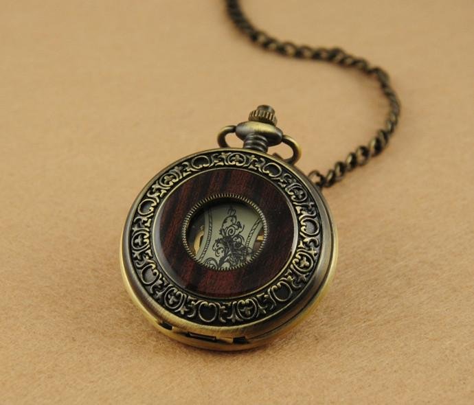 Montre à gousset mecanique à remontage manuel capot avant bois ajouré Ma montre à gousset