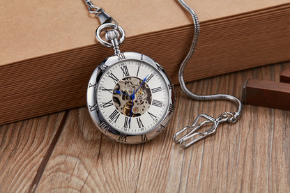 Montre à gousset mécanique à remontage manuel, boitier chrome et chiffres Romains Ma montre à gousset
