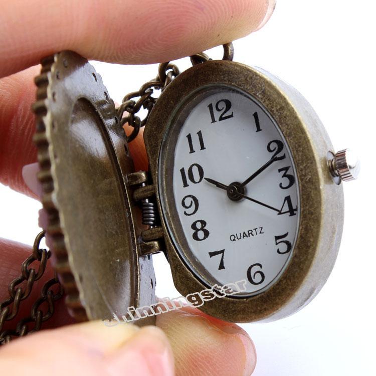 Montre pendentif discrète au style 1900 Ma montre à gousset