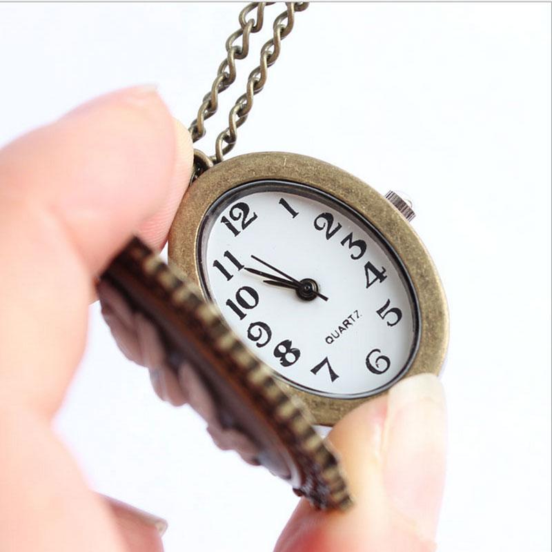 Montre pendentif discrète au style 1900 Ma montre à gousset